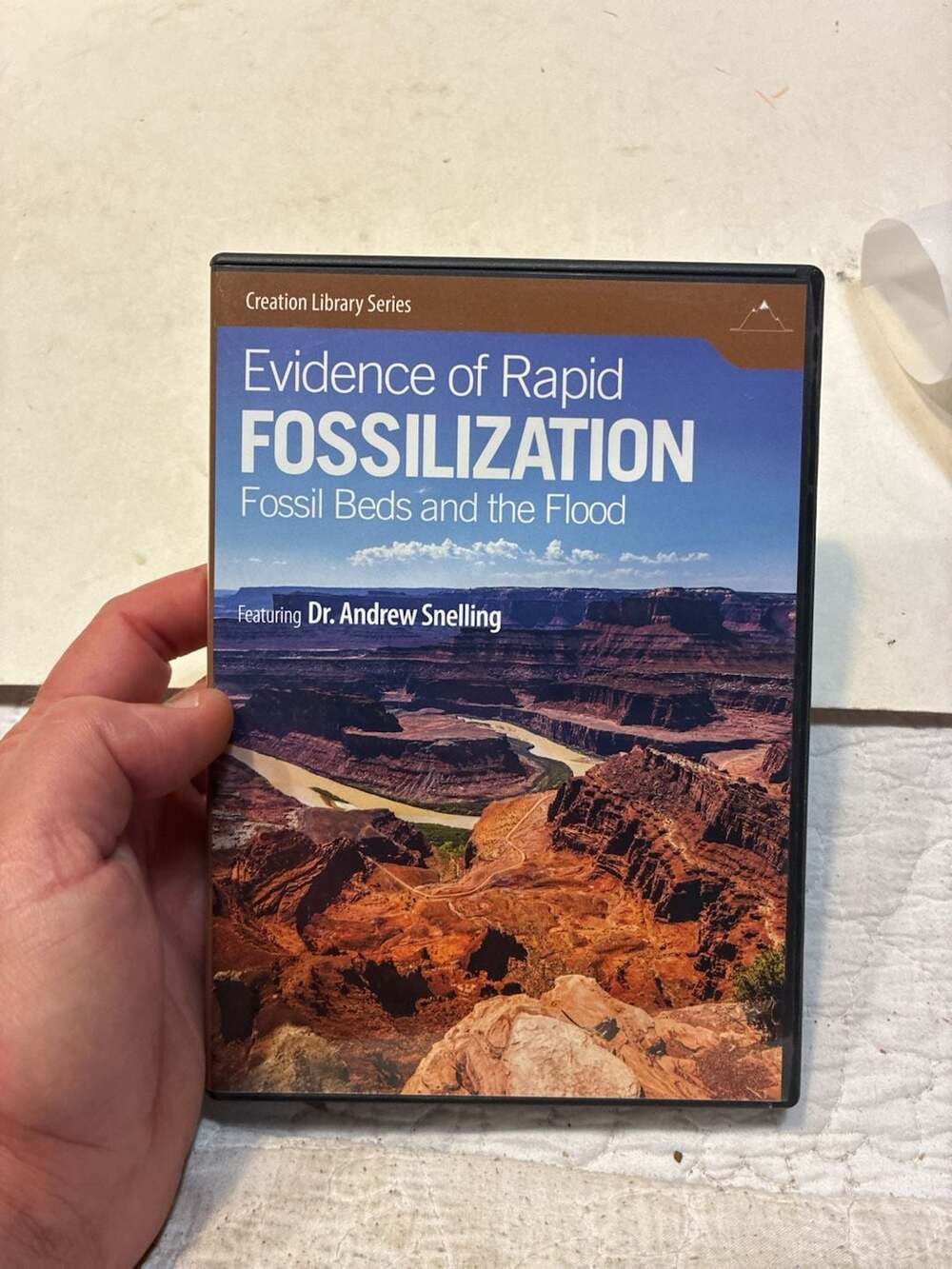 Evidence of Rapid Fossilization: Fossil Beds and the Flood DVD